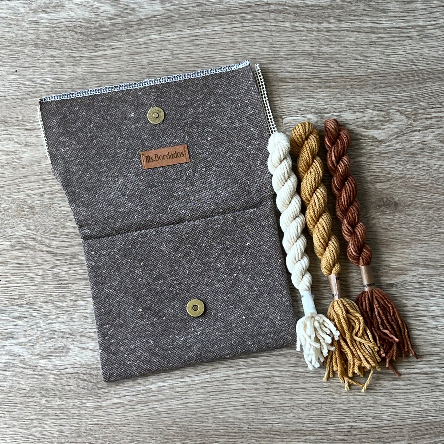 Bolsito beige Lanas dorado