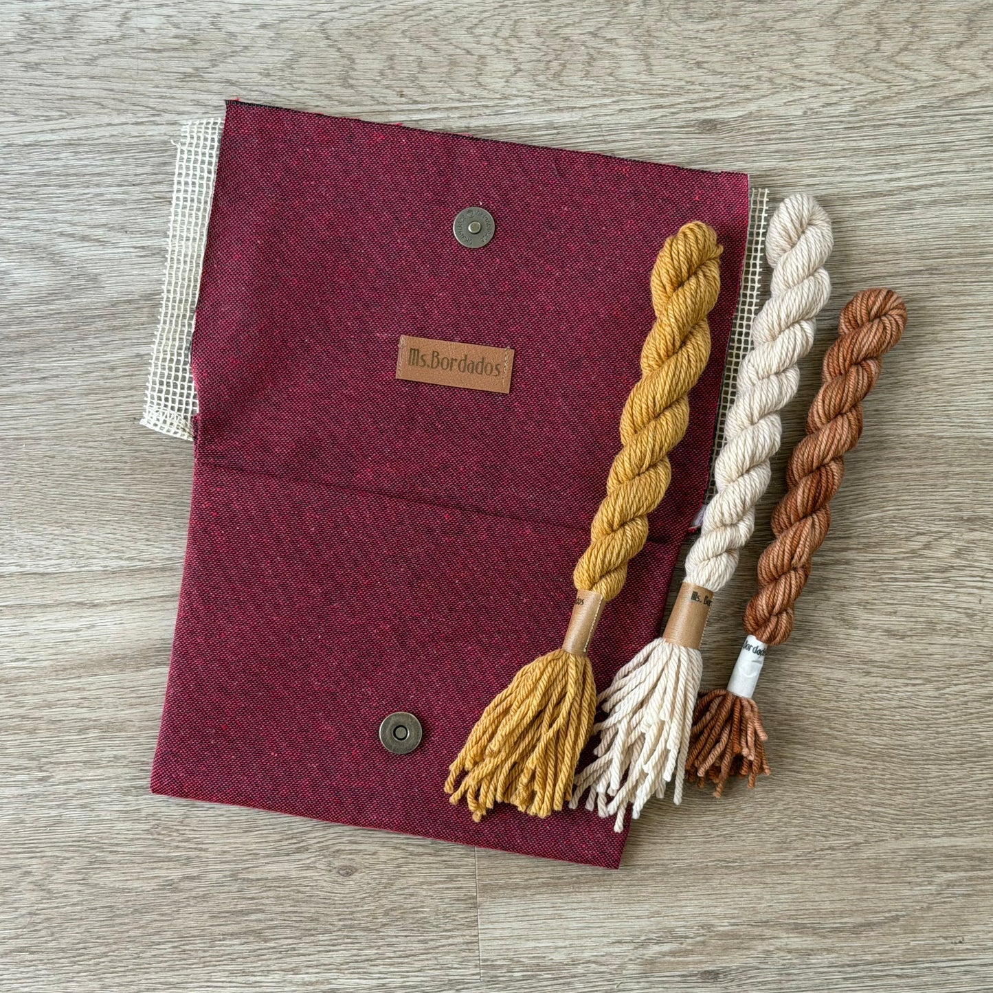 Bolsito rojo Lanas dorado