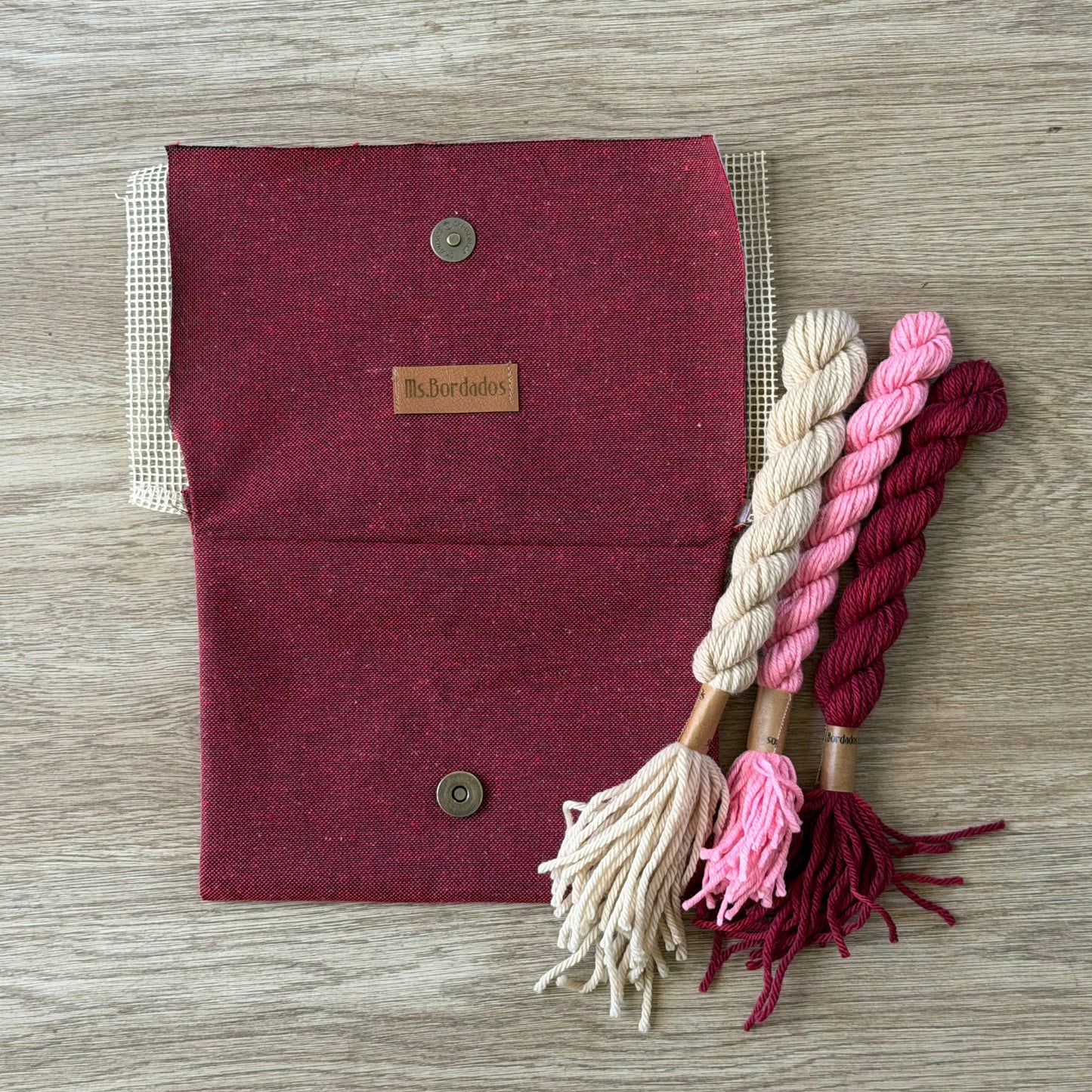 Bolsito rojo Lanas rosa