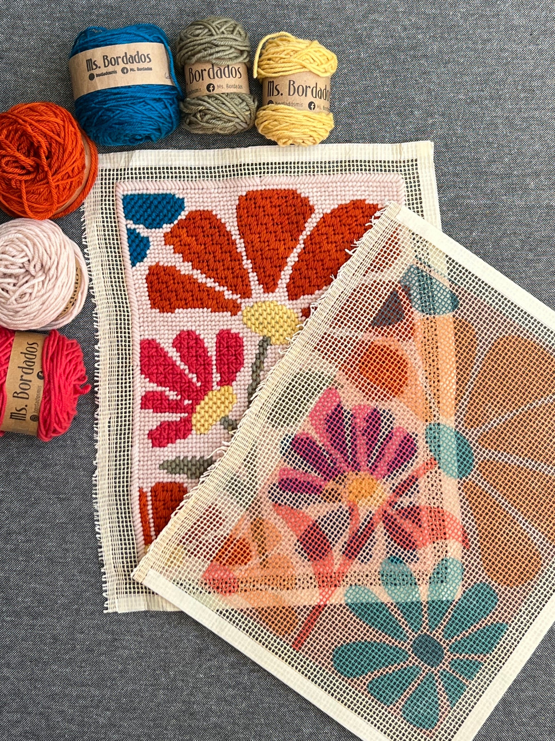 Cañamazo dibujado Cabarita con lanas y bordado