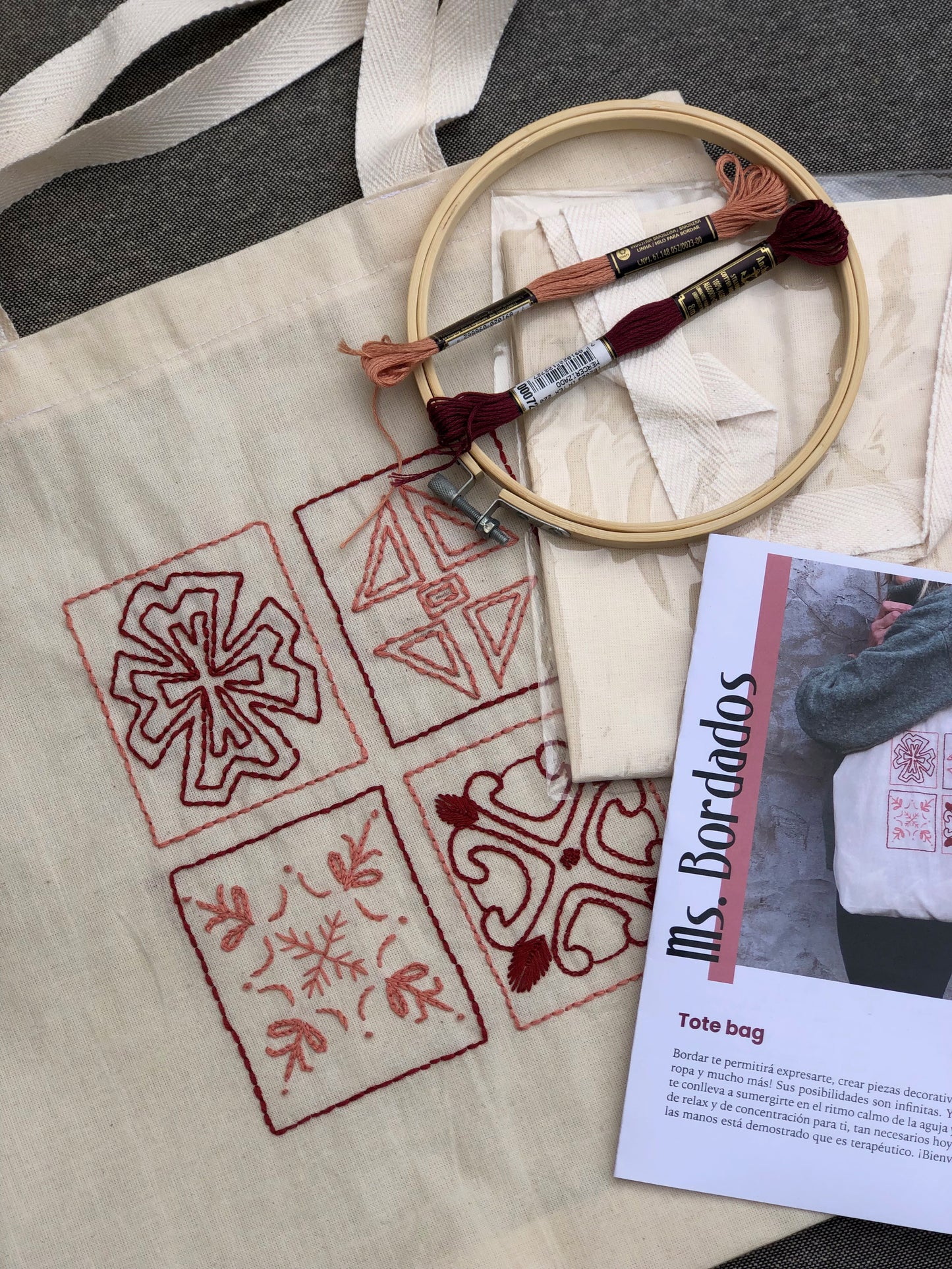 Tote bag