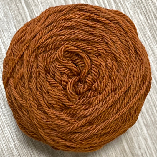 Ovillo de lana merino uruguaya color canela