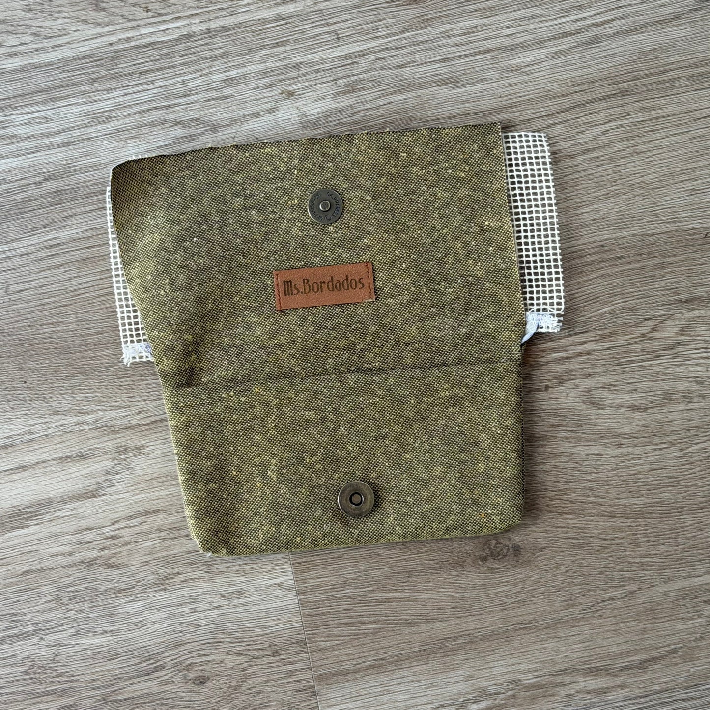 Portalentes amarillo indistinto