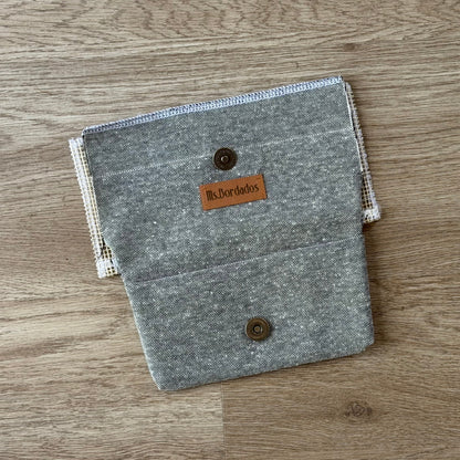 Portalentes gris indistinto