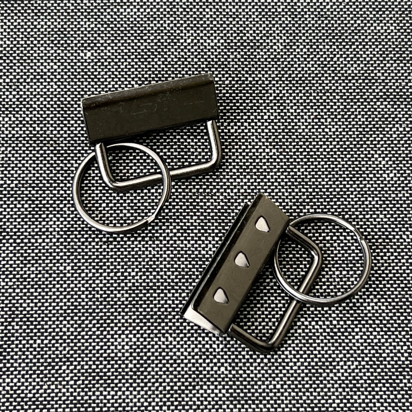 Punteros de llavero de metal gris 