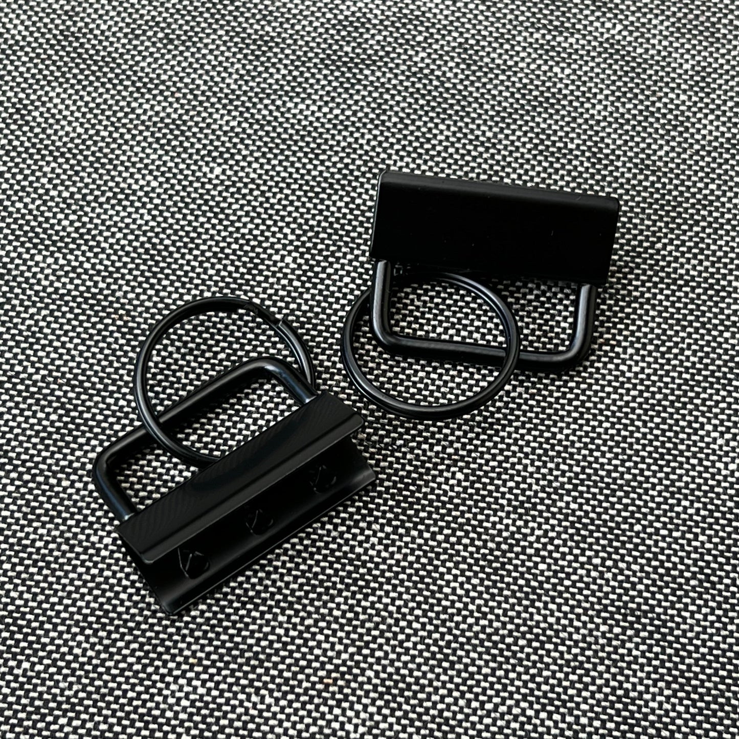 Punteros de llavero de metal negro